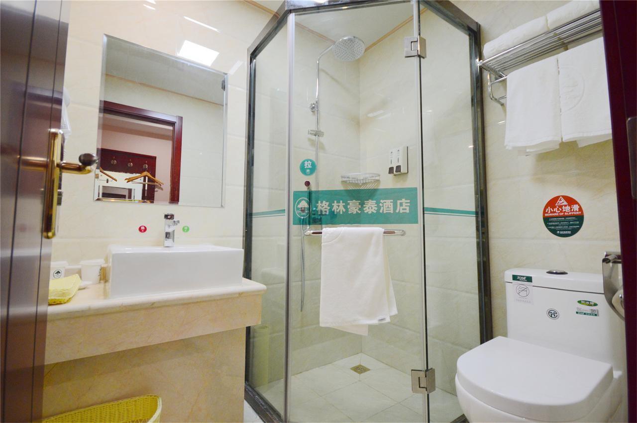Shell Shanghai Pudong Xin District Huanglou Town Furong Road Bagian luar foto